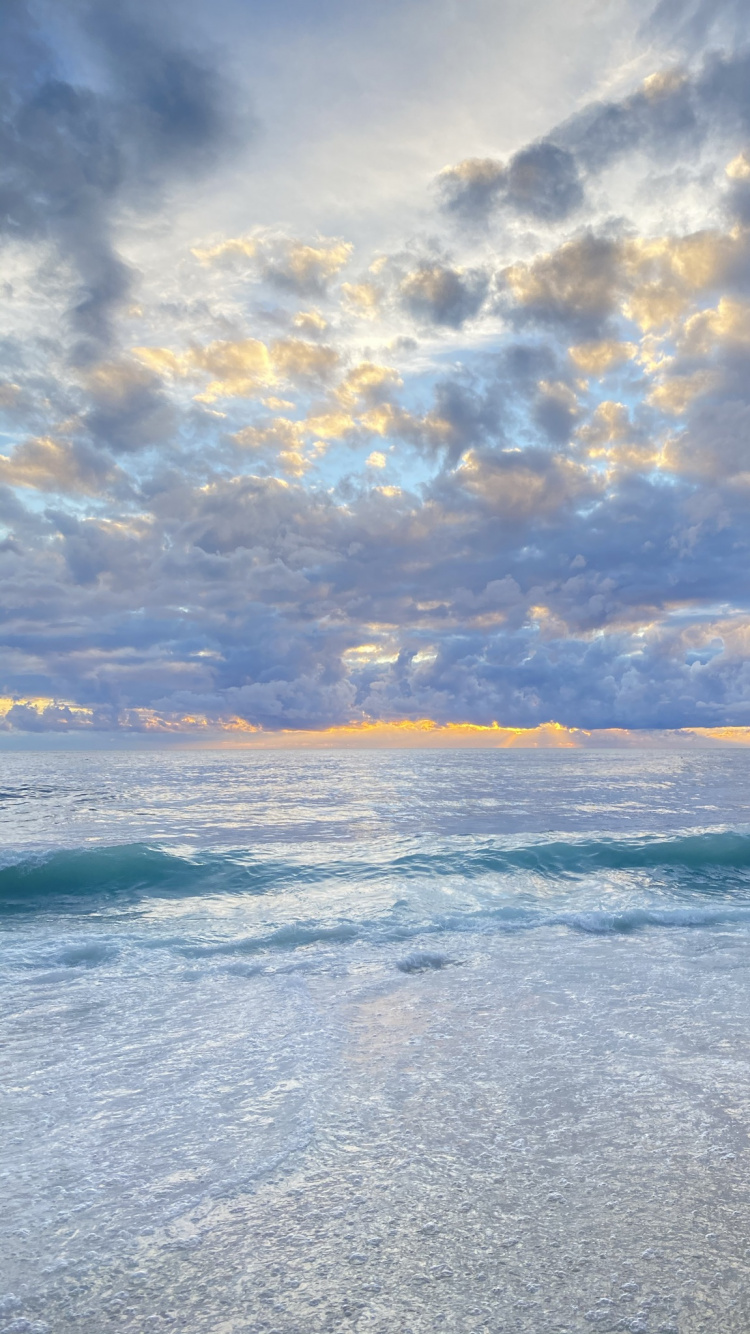 Обои море, облако, вода, жидкость, природный ландшафт в разрешении 750x1334