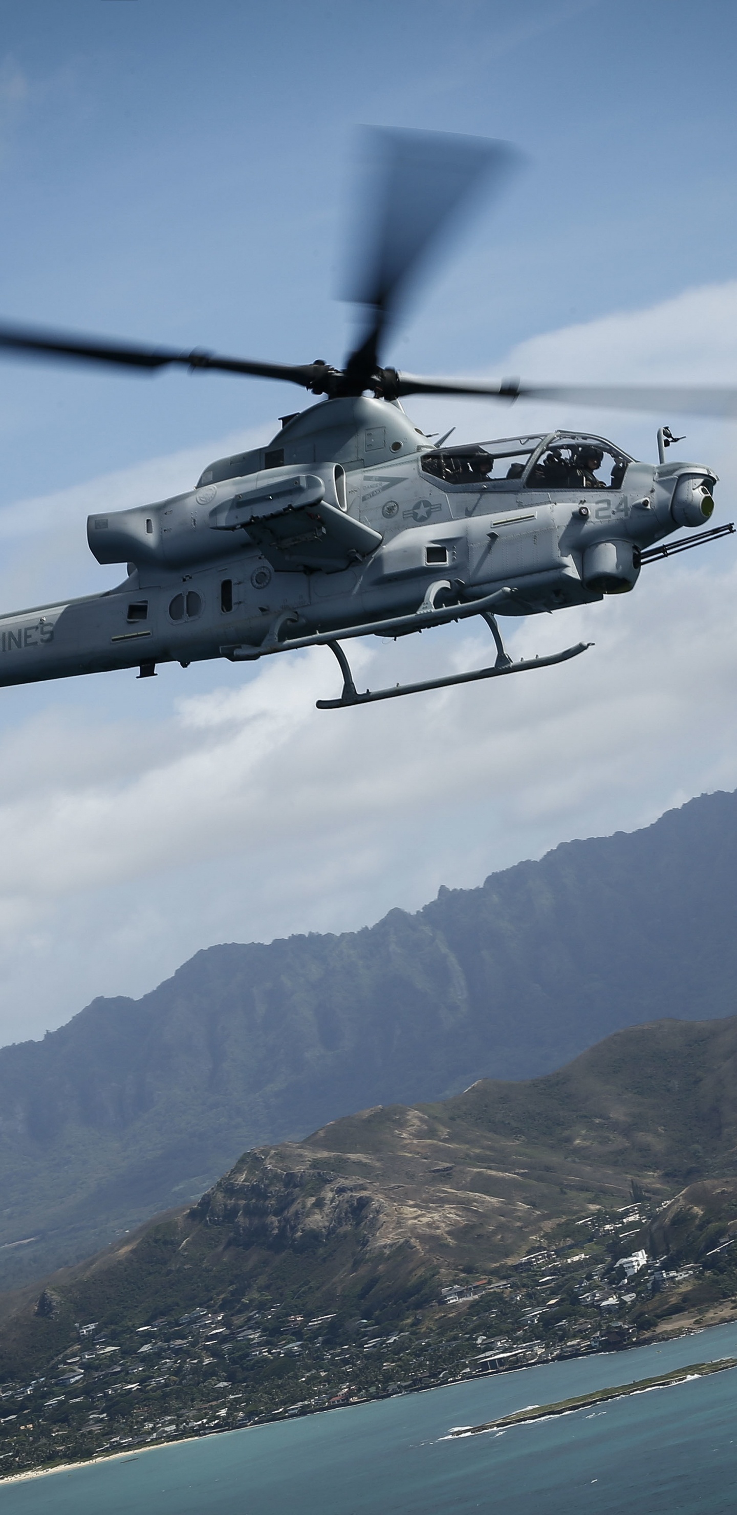 Обои вертолет, ударный вертолет, самолеты, корпус морской пехоты США, винтокрылая машина в разрешении 1440x2960