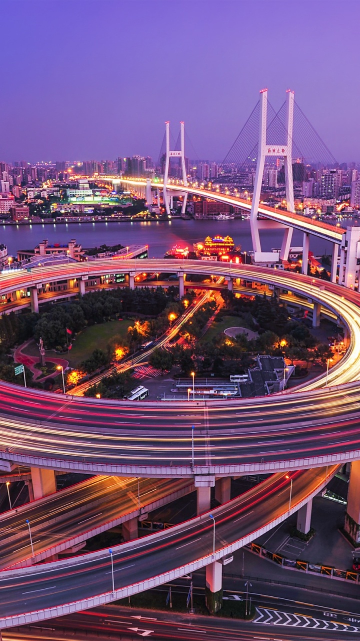 Обои городской пейзаж, путепровод, городской район, ориентир, город в разрешении 720x1280