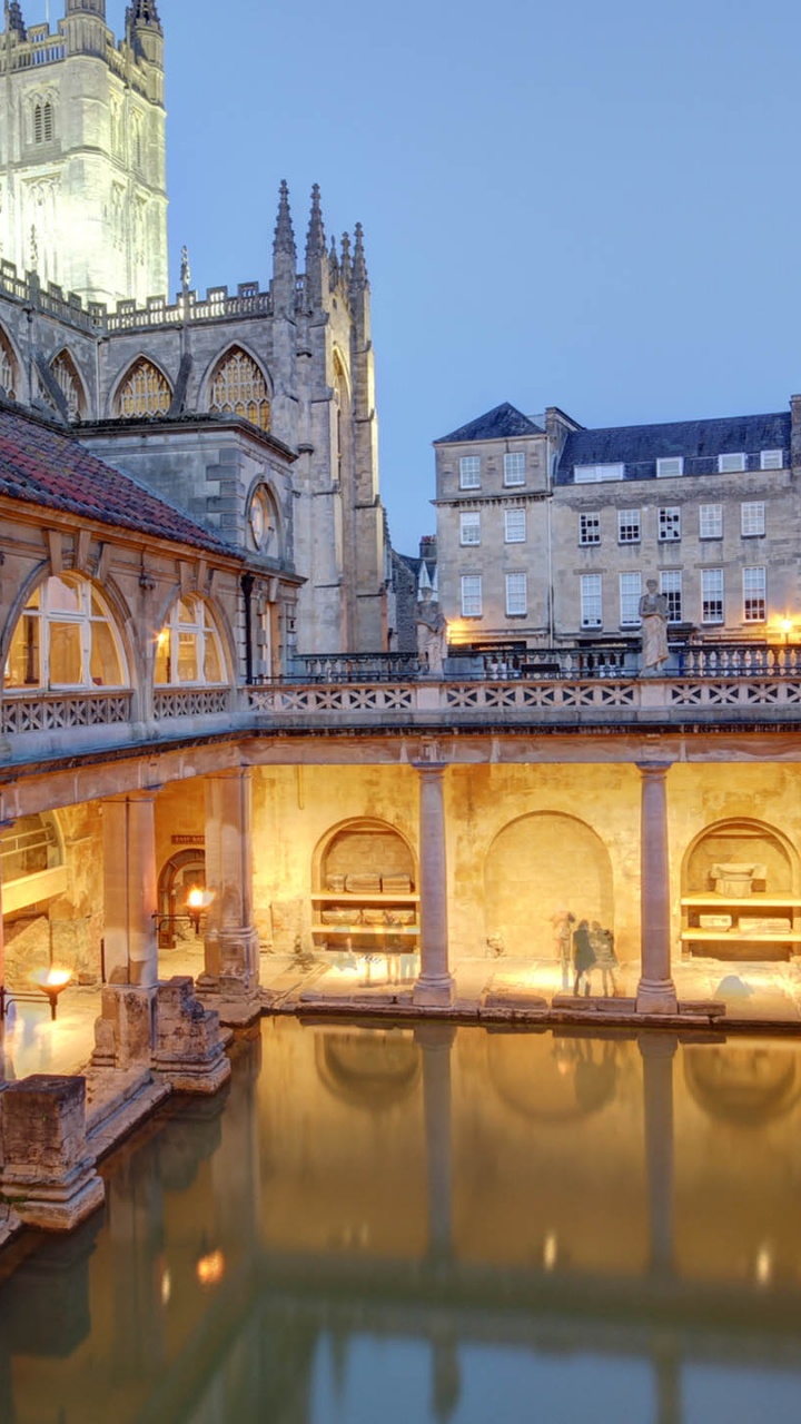 Обои город, водный путь, канал, городок, отражение в разрешении 720x1280