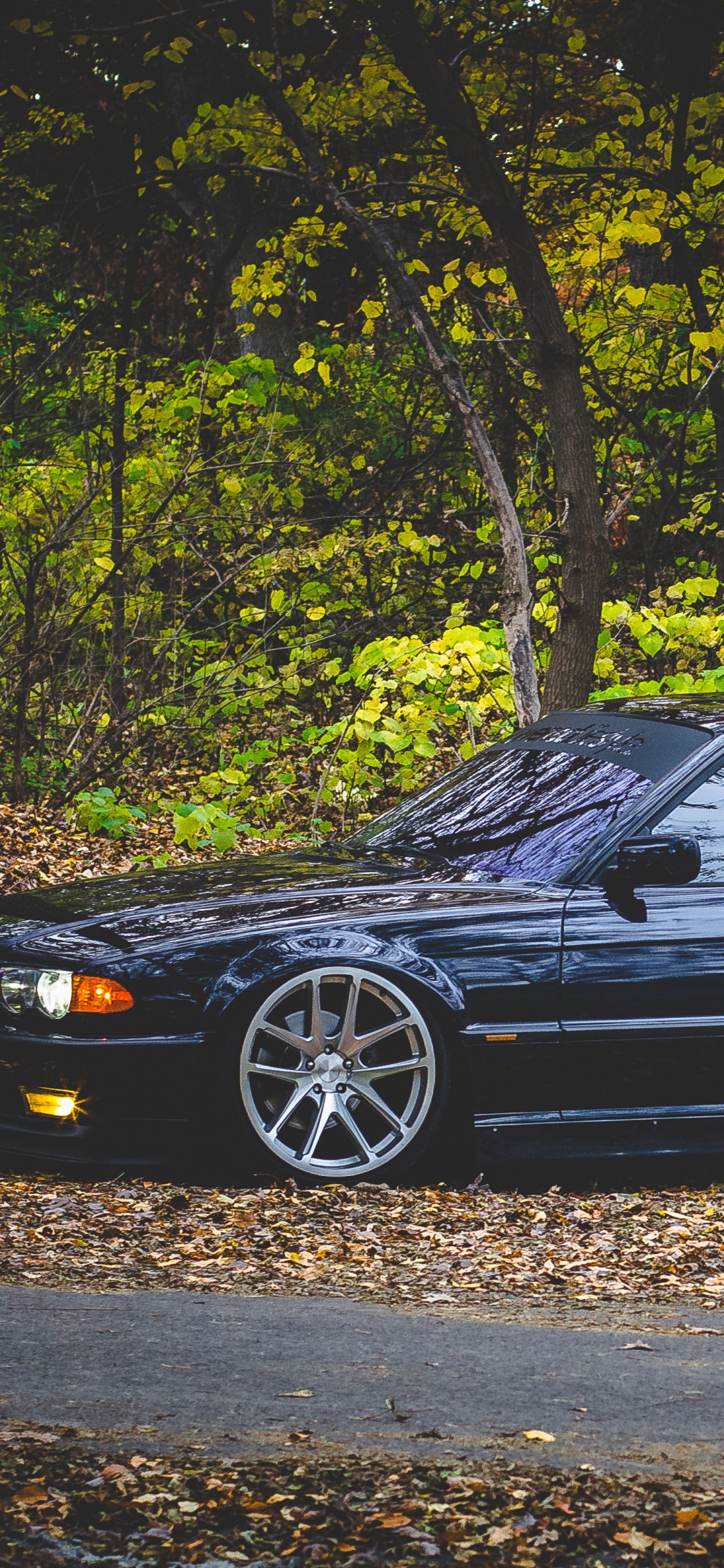 Обои легковые автомобили, Байерише Моторен Верке АГ, автомобиль среднего размера, полный размер автомобиля, седан в разрешении 1125x2436