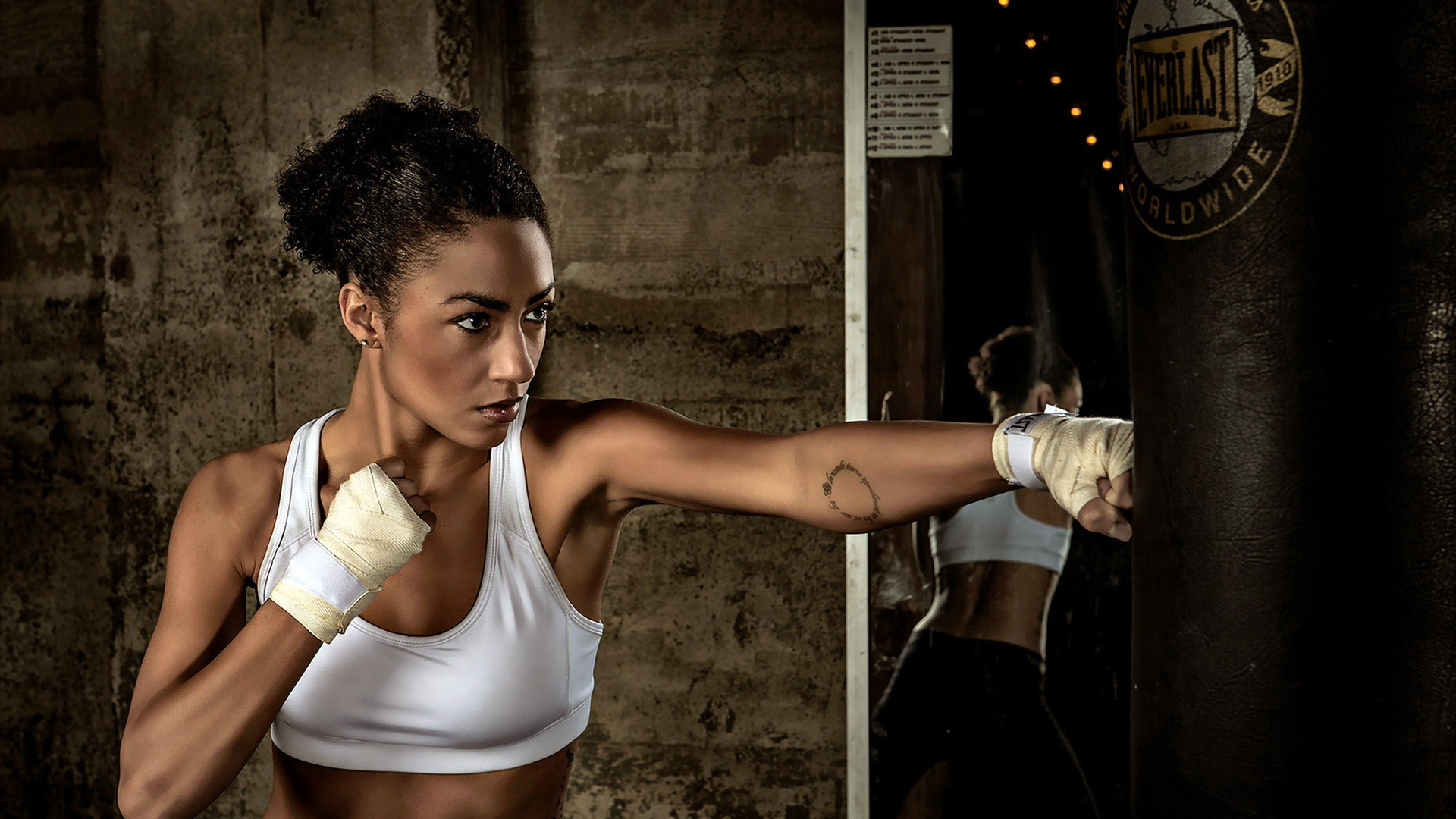 Обои плечо, рука, мышца, физическая подготовка, модель в разрешении 1920x1080