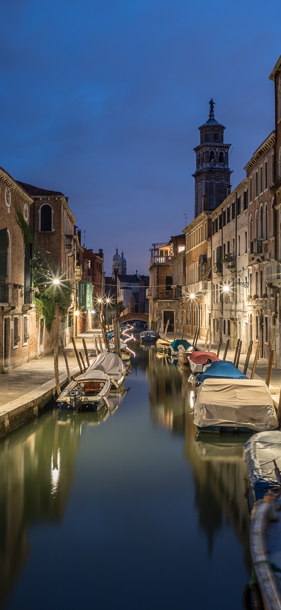 Обои Дорсодуро, Венеция, канал, водный путь, вода в разрешении 1125x2436