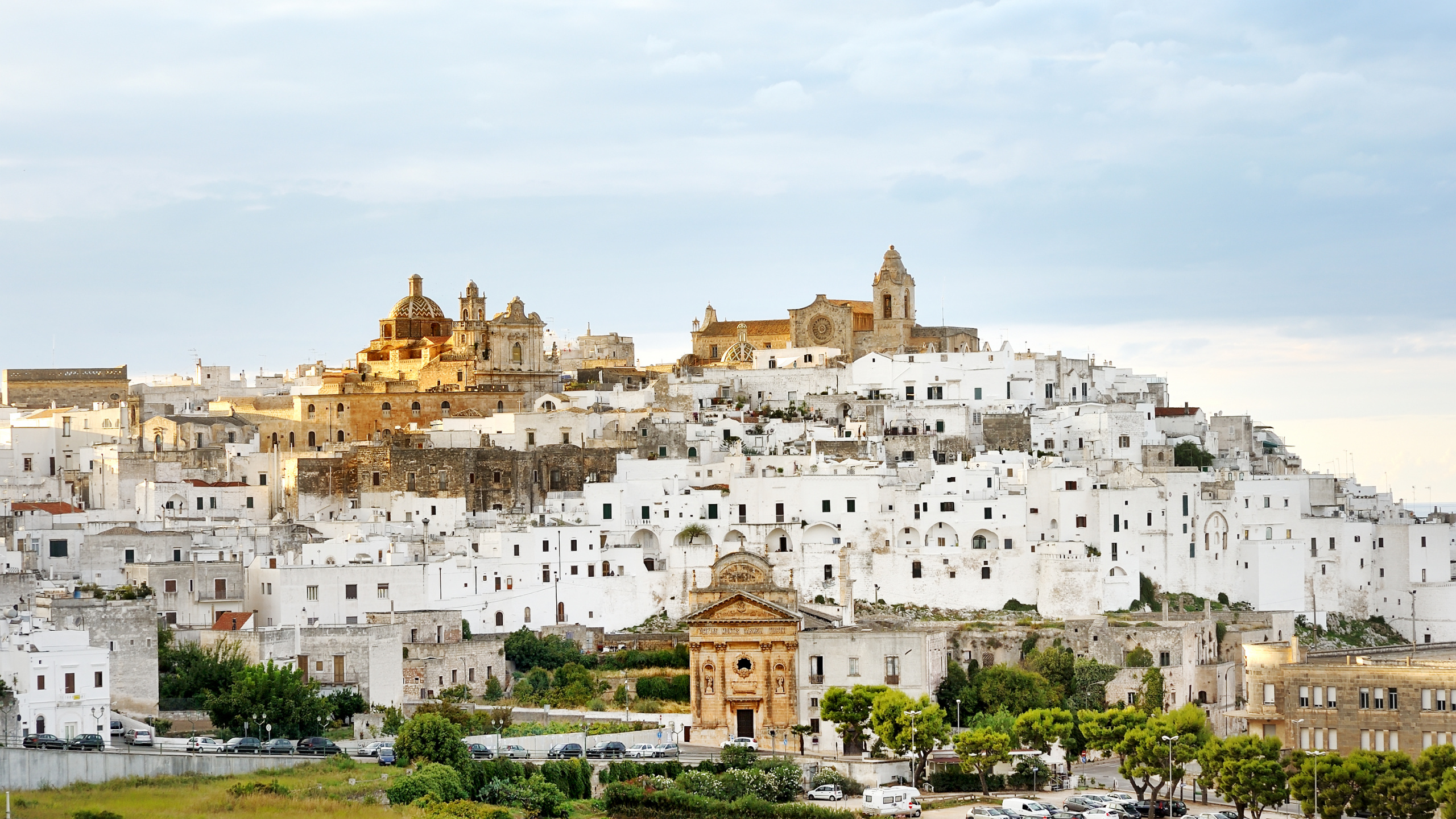 Обои Остуни Белый город, Каса-дель-Пино Sil это, историческое место, город, деревня в разрешении 2560x1440