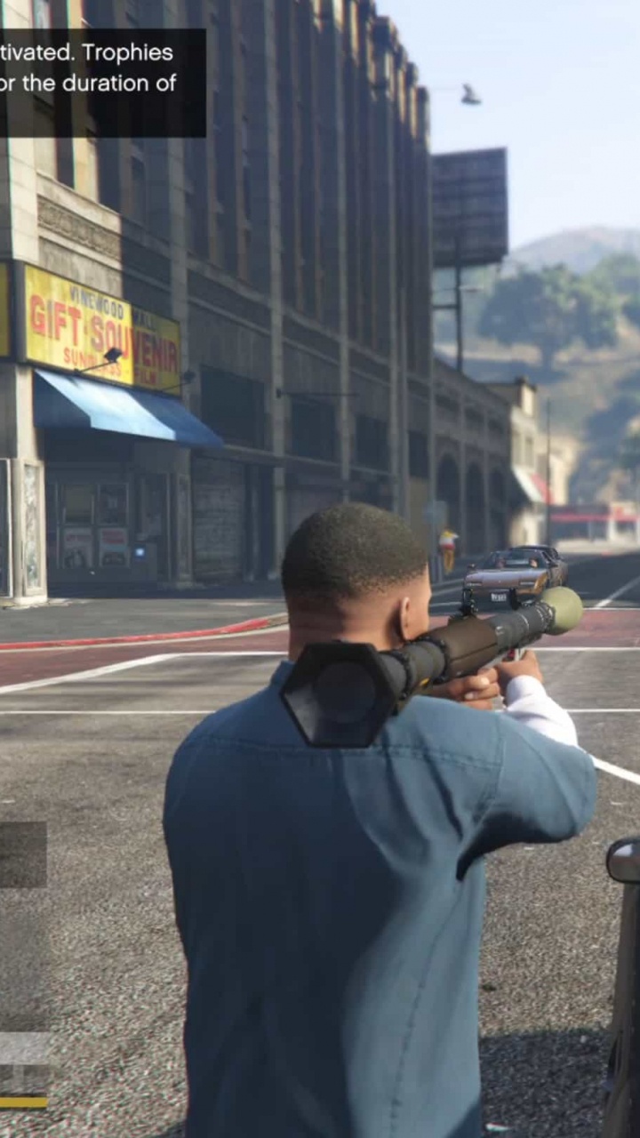 Обои grand theft auto v, xbox one, компьютерная игра, игры, grand theft auto 3 в разрешении 720x1280