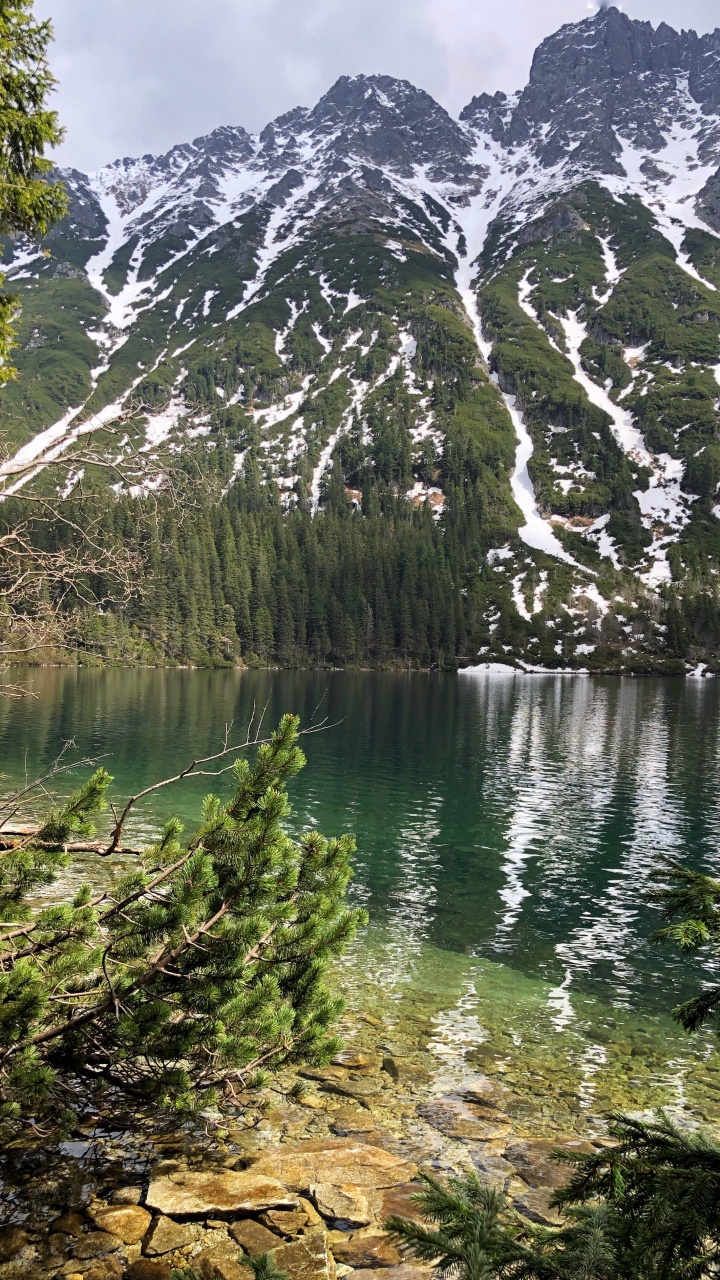 Обои отражение, горный рельеф, горный хребет, природный ландшафт, гора в разрешении 720x1280