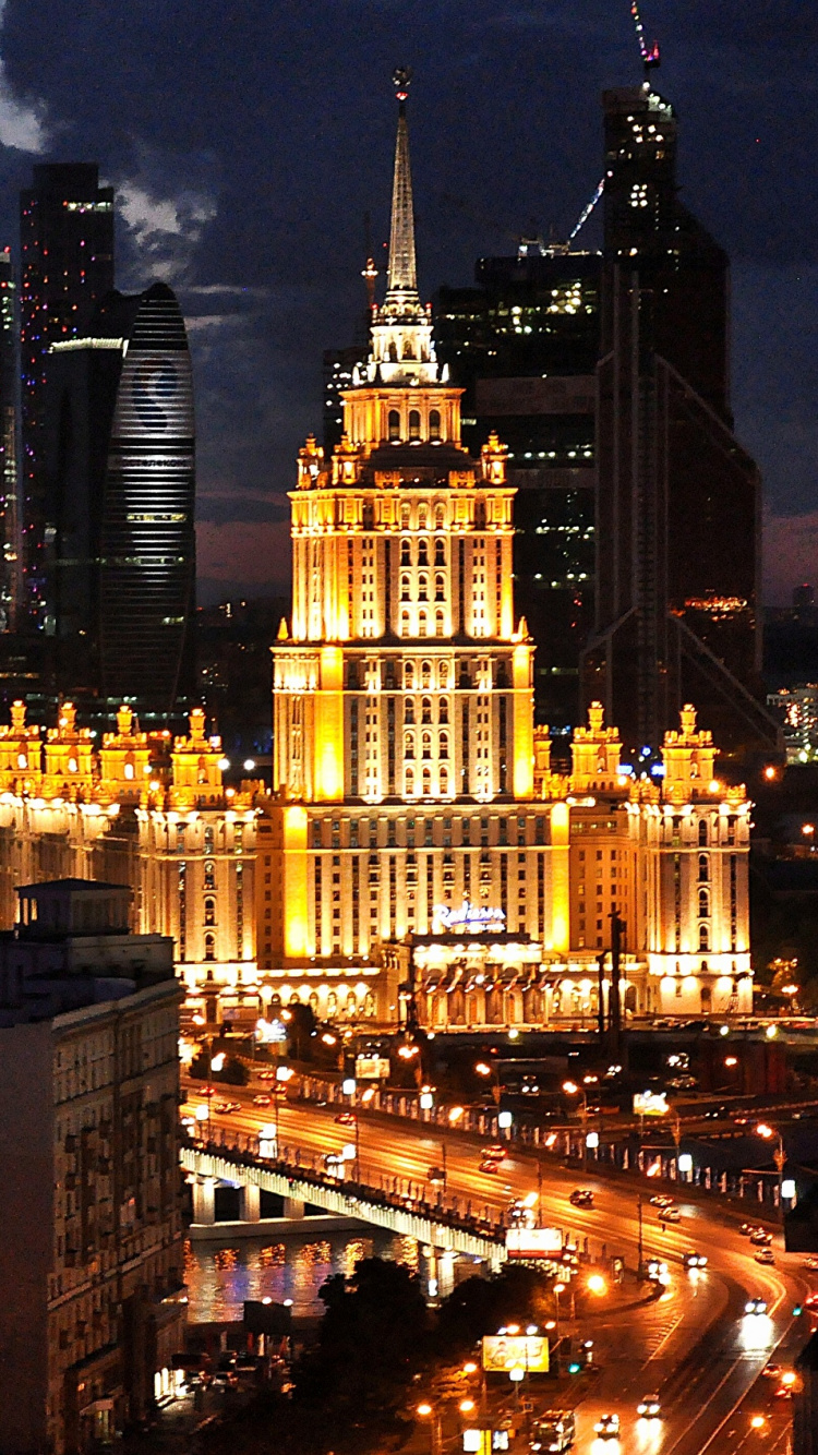 Обои город, городской пейзаж, метрополия, городской район, ночь в разрешении 750x1334