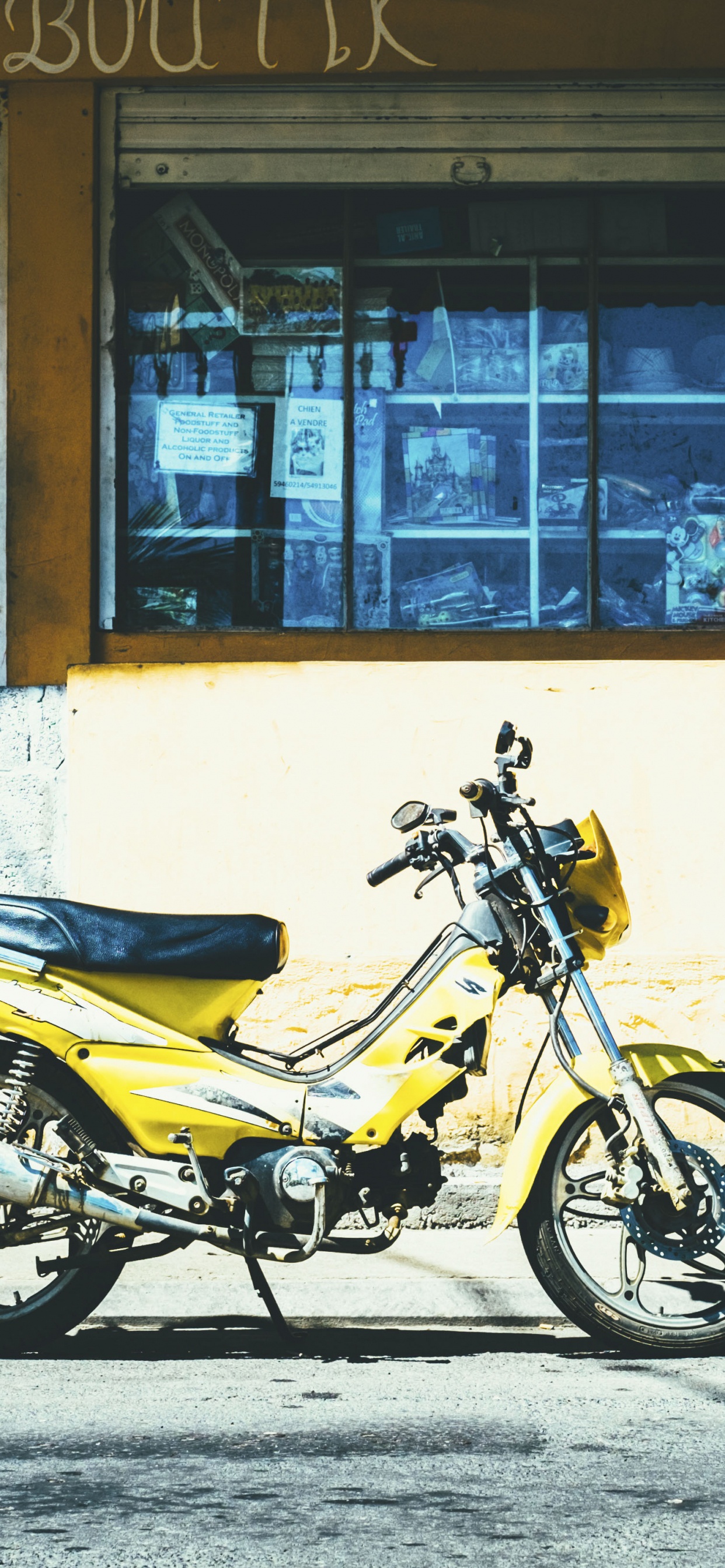 Обои Скутер, автомобильные шины, авто, мотоцикл, мопед в разрешении 1242x2688