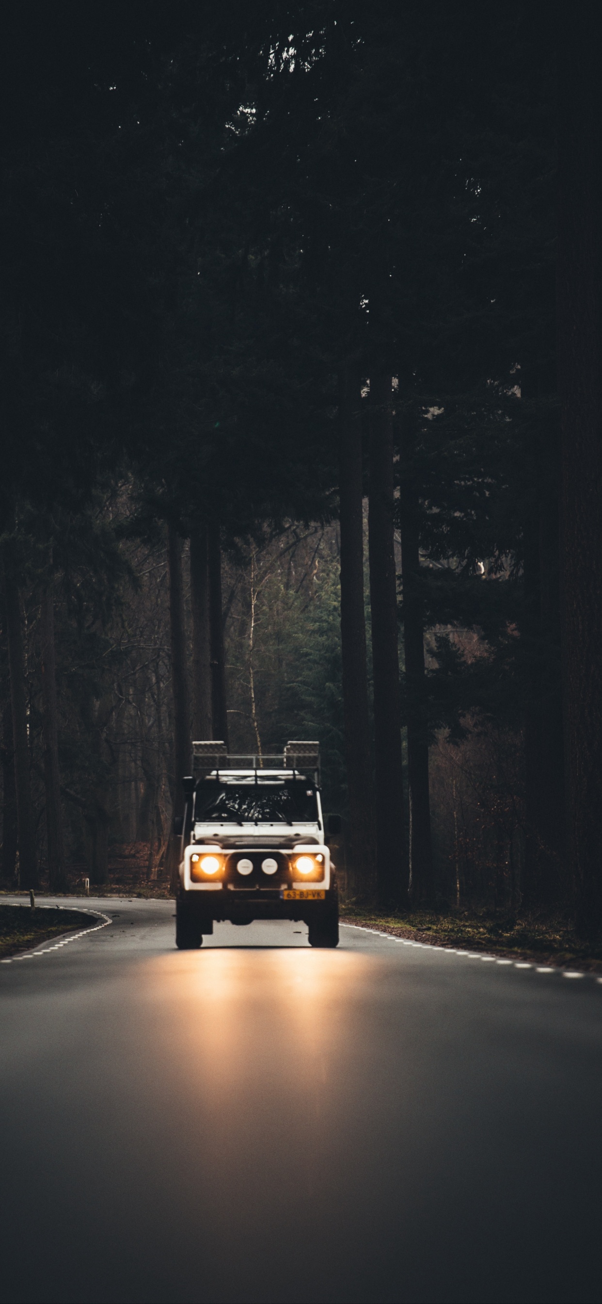 Обои легковые автомобили, джип, спорткар, мир, лоб в разрешении 1242x2688