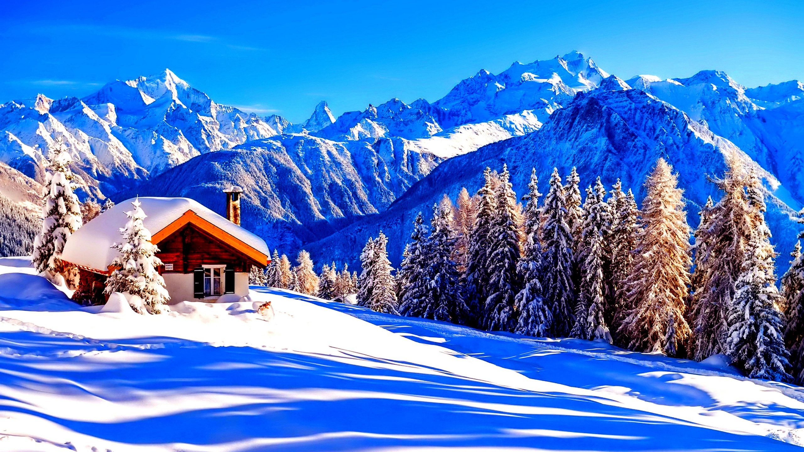 Обои зима, гора, снег, горный рельеф, горный хребет в разрешении 2560x1440