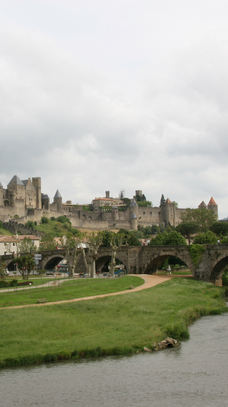 Обои средневековье, замок, архитектура, имущество, небо в разрешении 750x1334