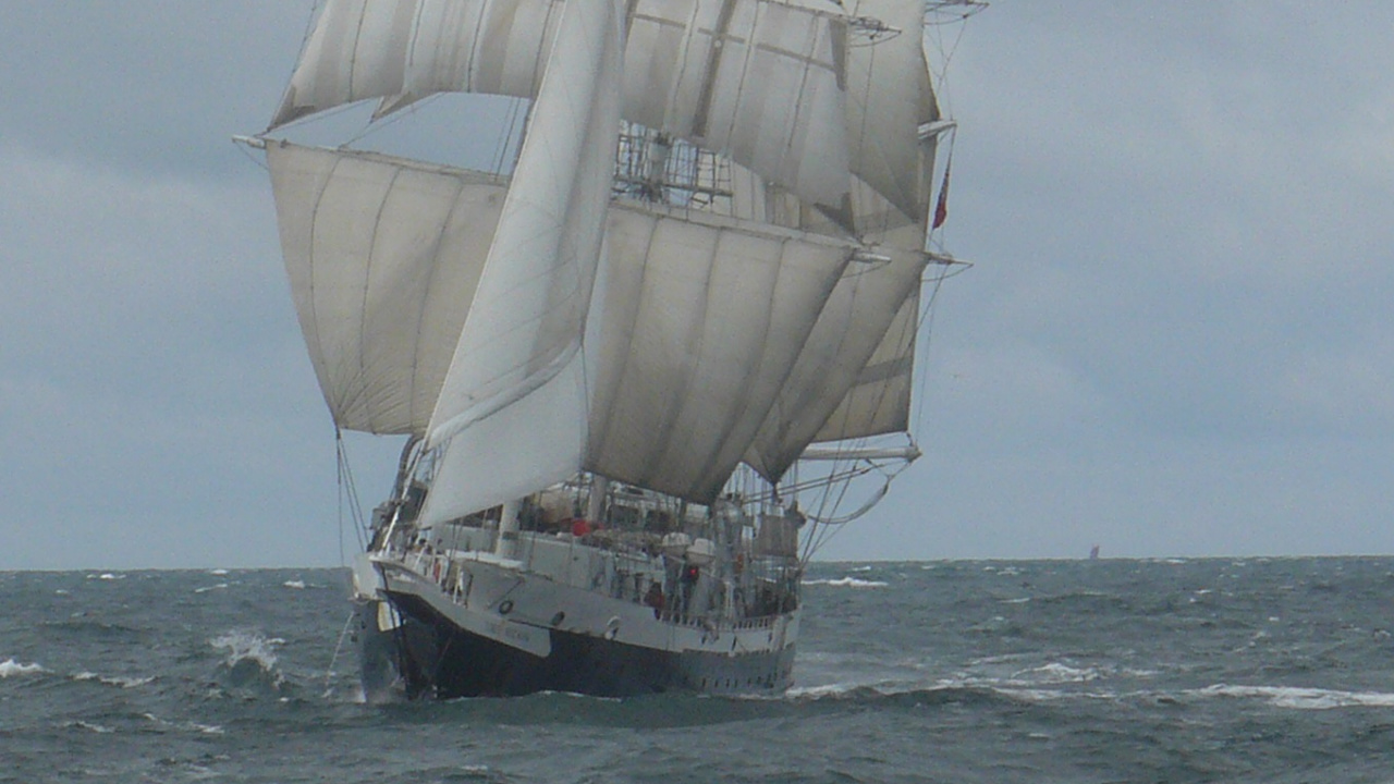 Обои корабль, парусник, высокий корабль, мачта, лодка в разрешении 1280x720