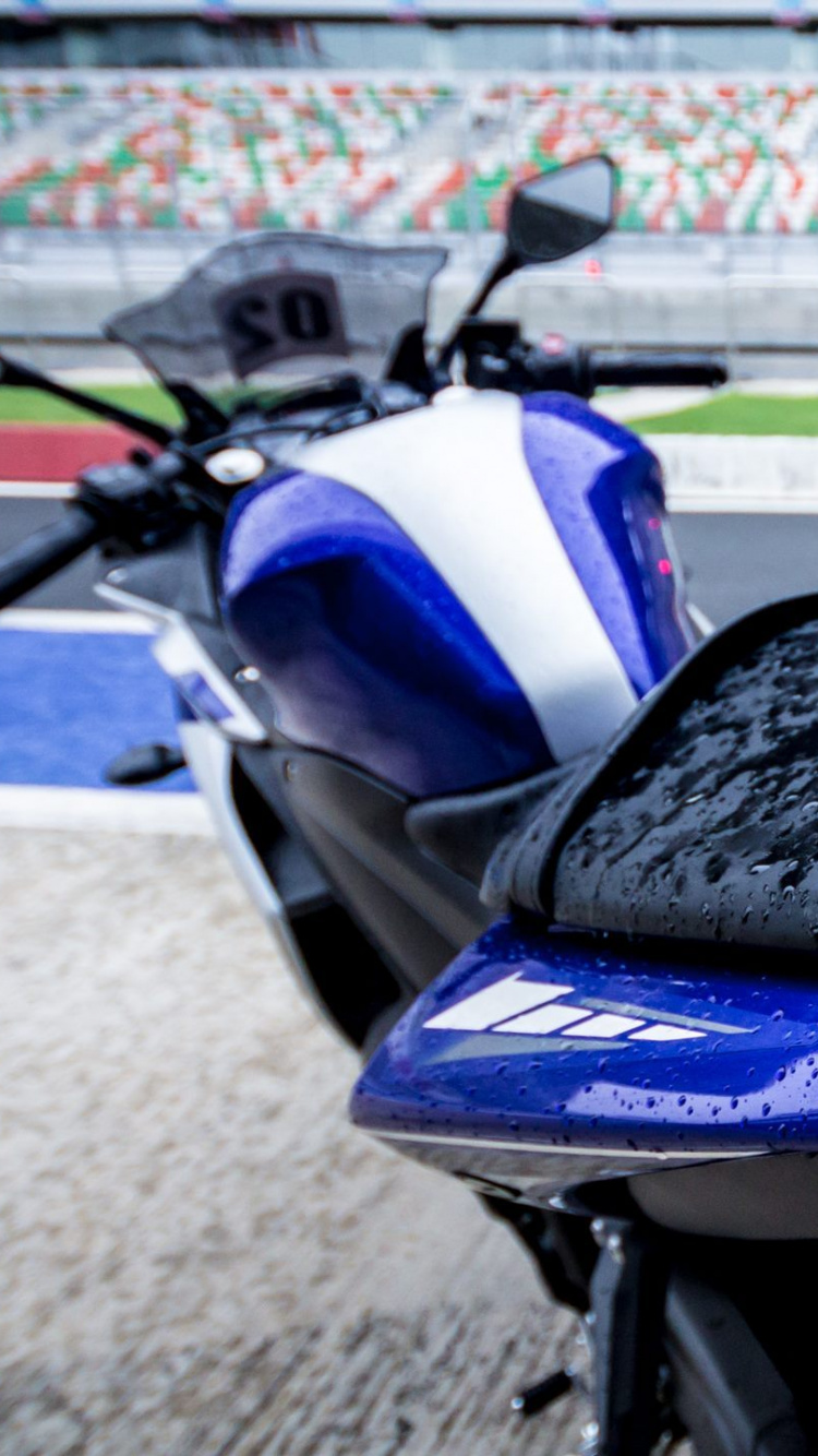 Обои Ямаха мотор Компани, мотоцикл, спортивный мотоцикл, авто, Скутер в разрешении 750x1334