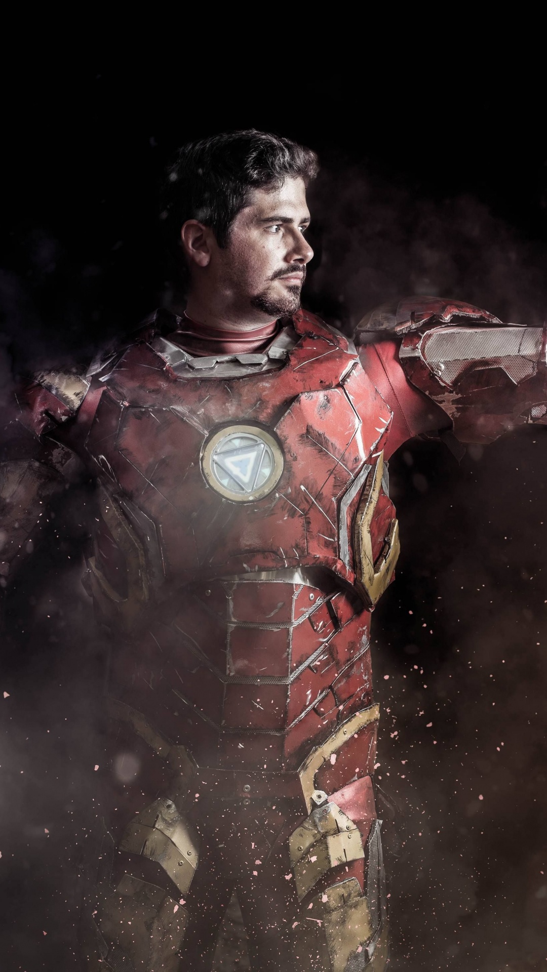 Обои супергерой, Железный человек, Капитан Америка, Мстители: Война бесконечности, космос в разрешении 1080x1920
