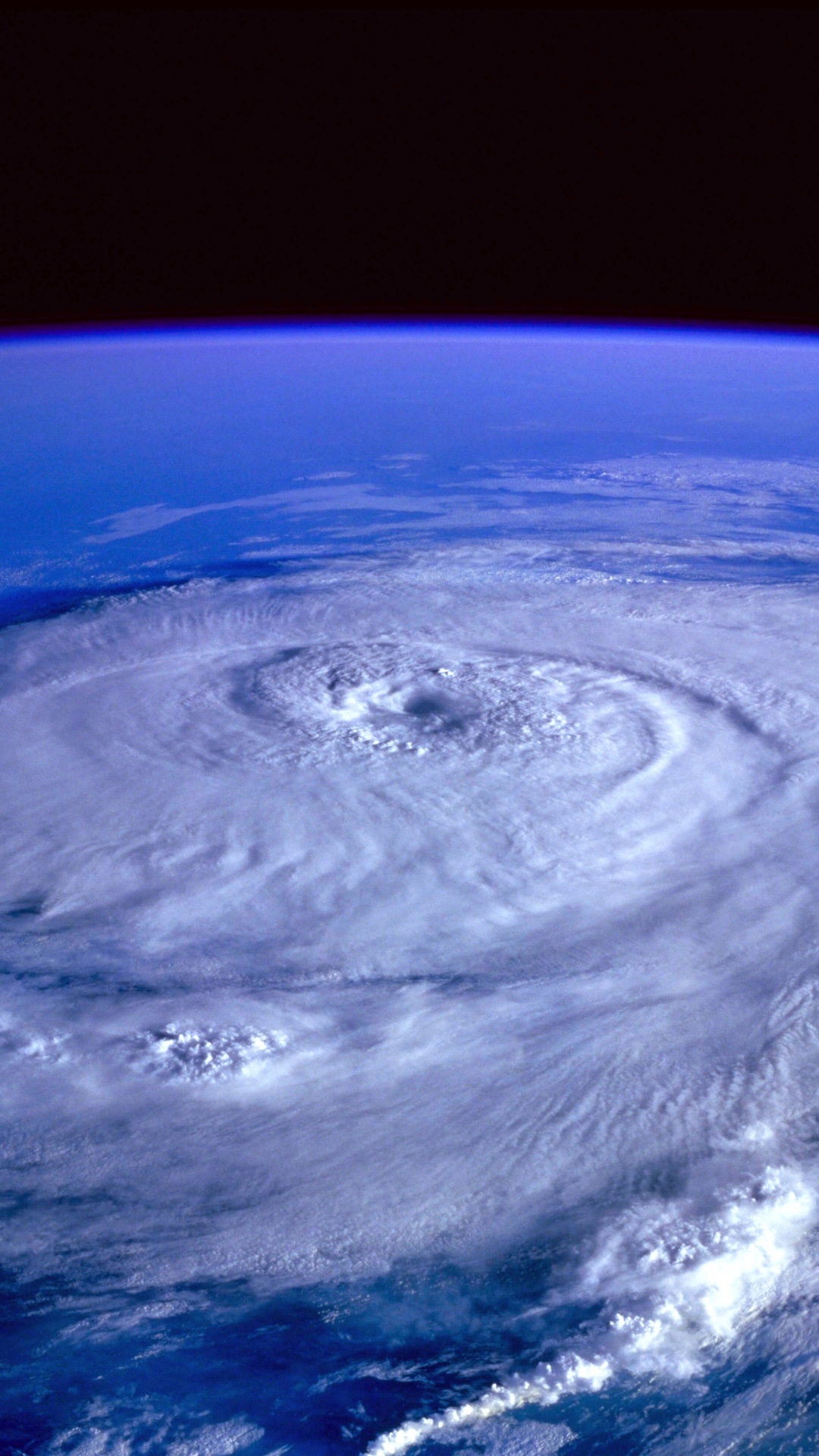 Обои тропический циклон, буря, атмосфера, циклон, космическое пространство в разрешении 1080x1920