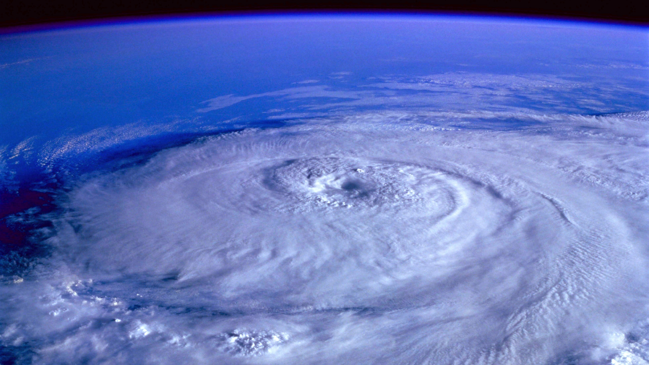 Обои тропический циклон, буря, атмосфера, циклон, космическое пространство в разрешении 1280x720