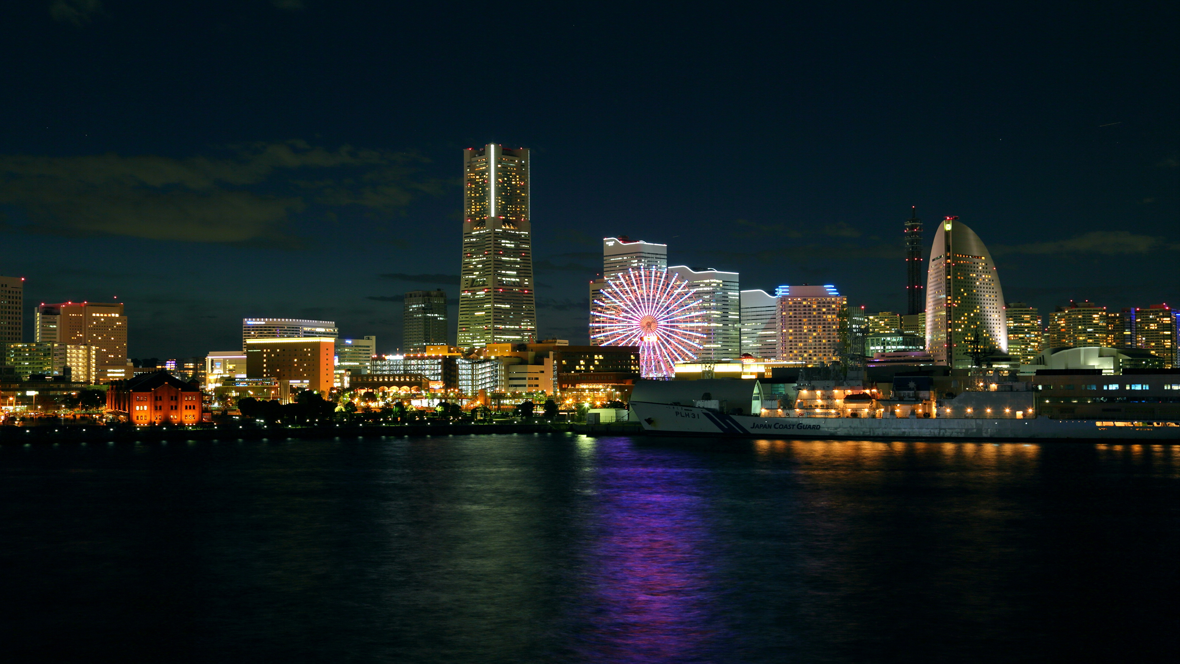 Обои ночь, город, городской пейзаж, линия горизонта, отражение в разрешении 3840x2160