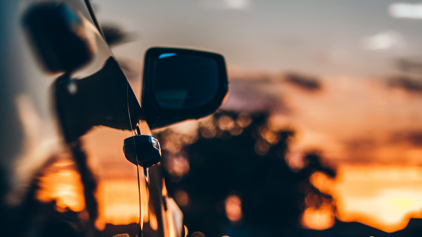 Обои свет, облако, отражение, солнечный свет, звуковое оборудование в разрешении 1366x768