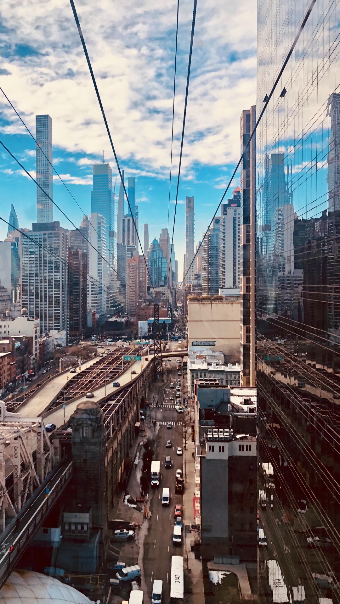 Обои четыре свободы, здание, небоскреб, легковые автомобили, вышка в разрешении 1080x1920