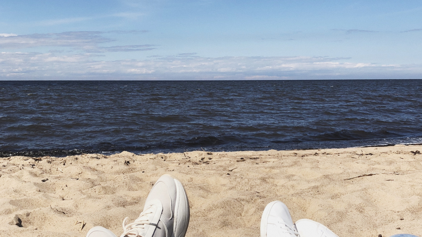 Обои море, пляж, вода, туризм, человек в разрешении 1366x768