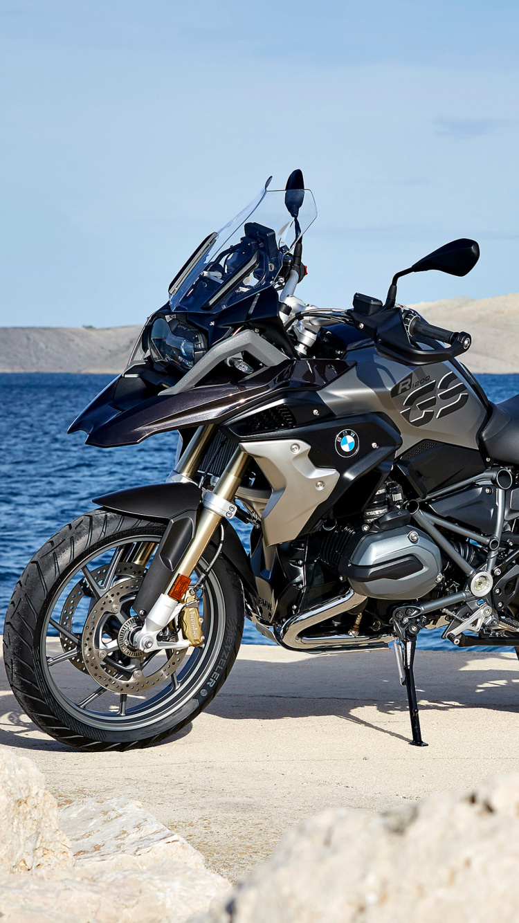 Обои мотоцикл, мотоспорт, колесо, местность, bmw gs в разрешении 750x1334