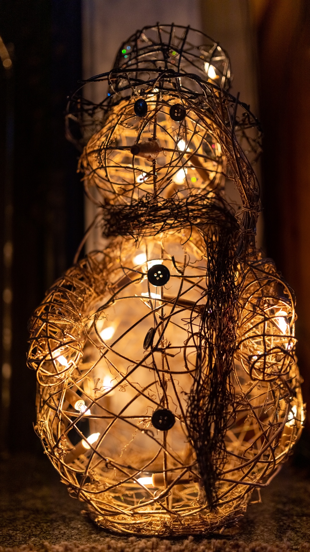 Обои свет, дизайн интерьера, волосы на лице, осветительная арматура, ночник в разрешении 1080x1920