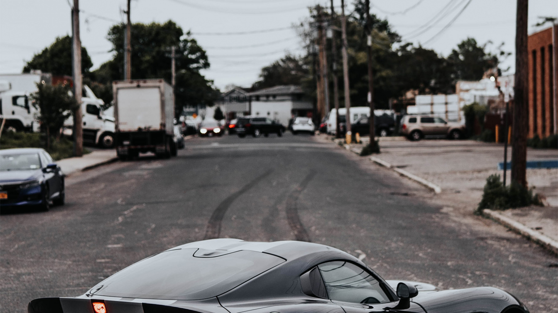 Обои легковые автомобили, суперкар, колесо, шина, автомобильное освещение в разрешении 1920x1080