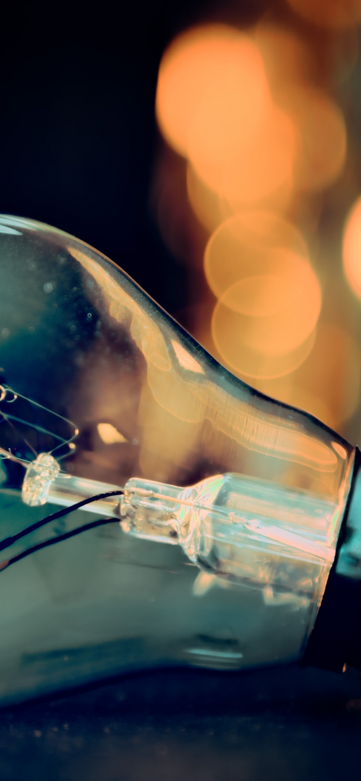 Обои аутсорсинг, энергия, жидкий, автомобильное освещение, электрик в разрешении 1242x2688