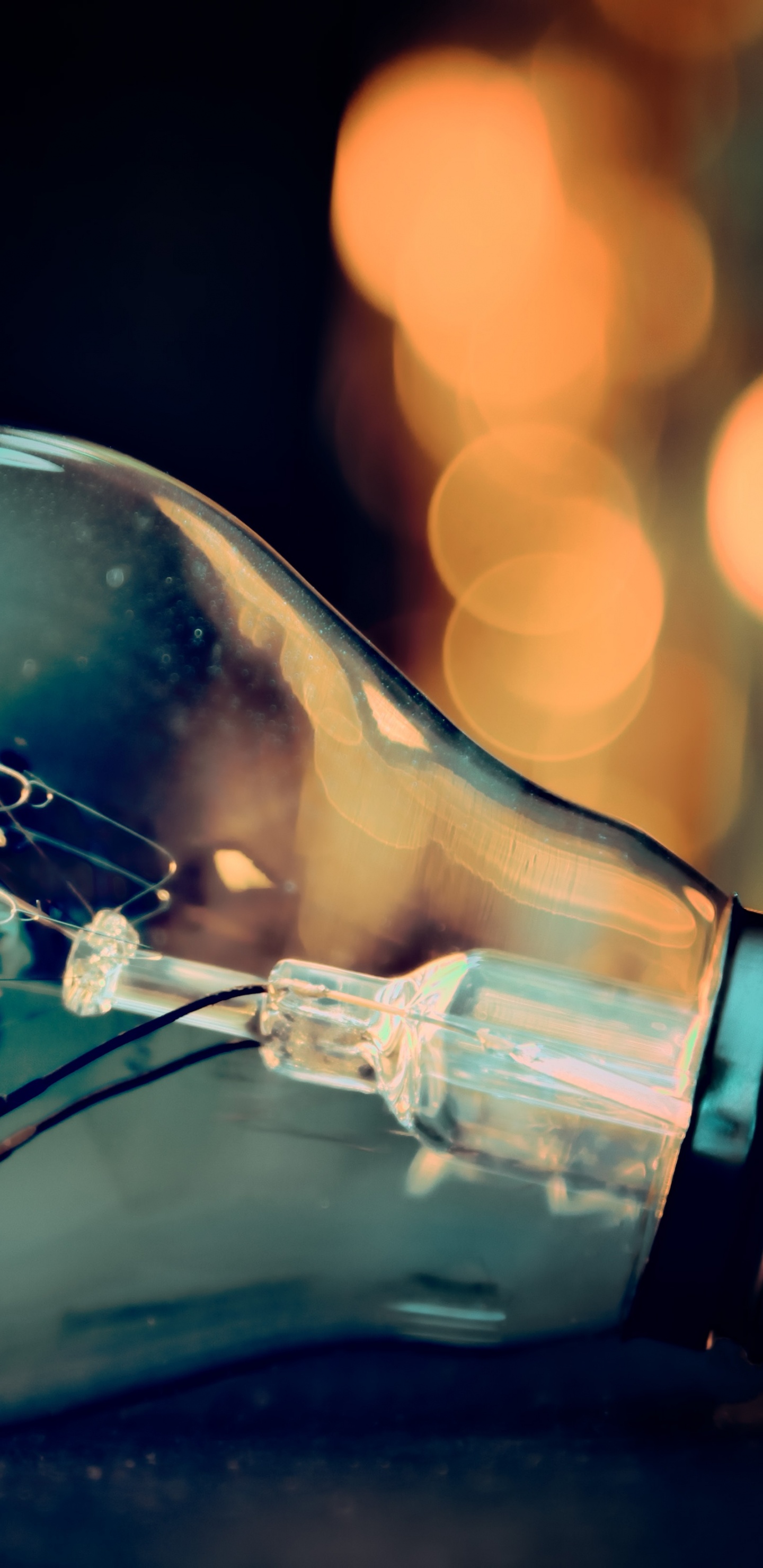 Обои аутсорсинг, энергия, жидкий, автомобильное освещение, электрик в разрешении 1440x2960