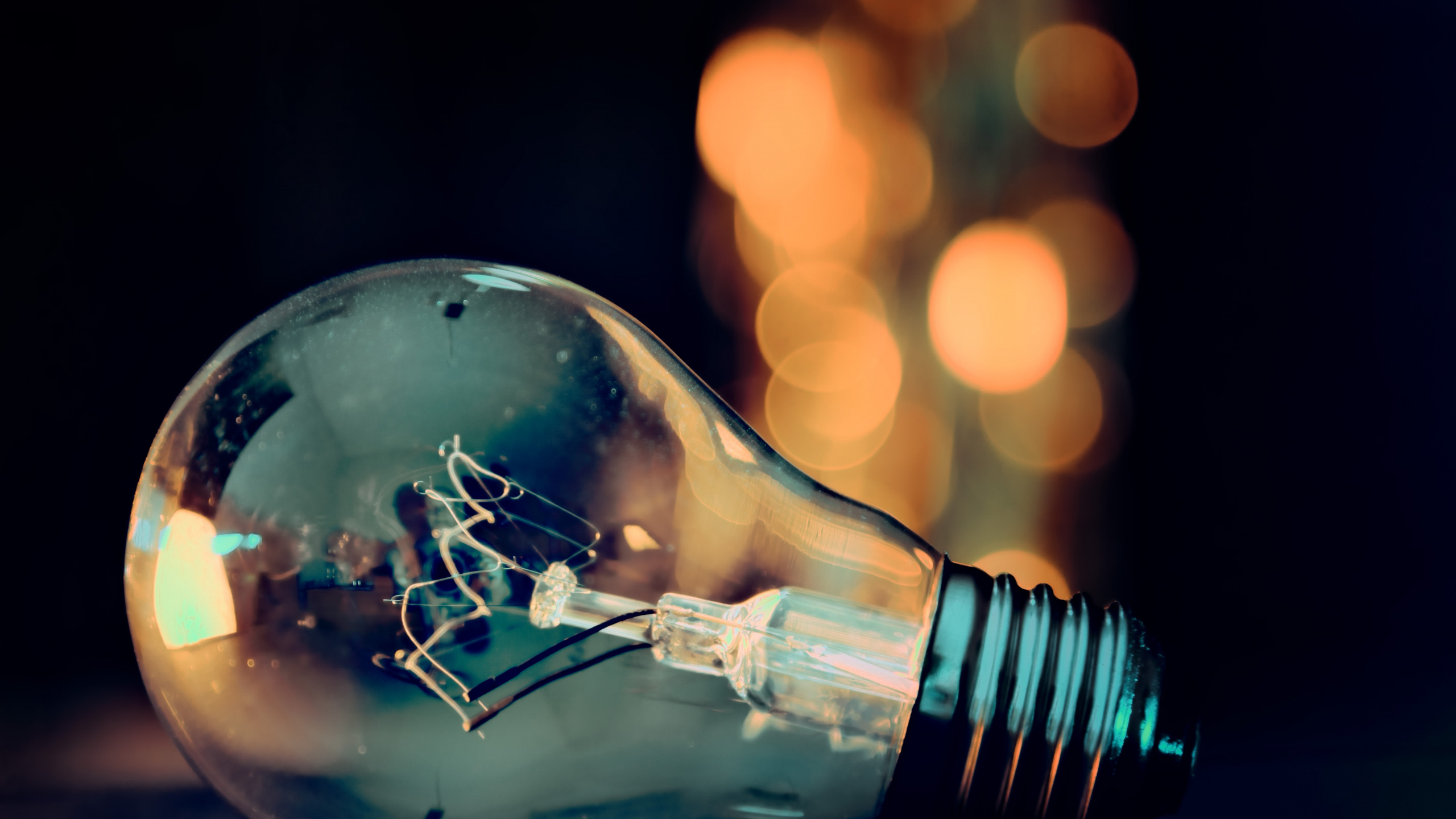 Обои аутсорсинг, энергия, жидкий, автомобильное освещение, электрик в разрешении 2560x1440