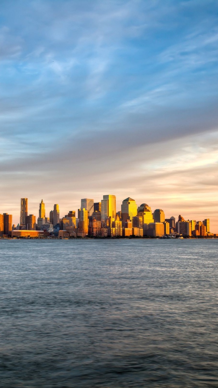 Обои город, линия горизонта, городской пейзаж, горизонт, вода в разрешении 720x1280