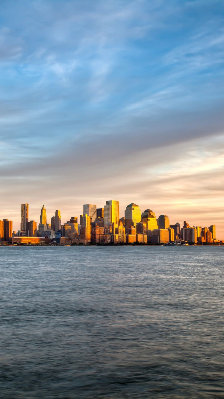 Обои город, линия горизонта, городской пейзаж, горизонт, вода в разрешении 750x1334