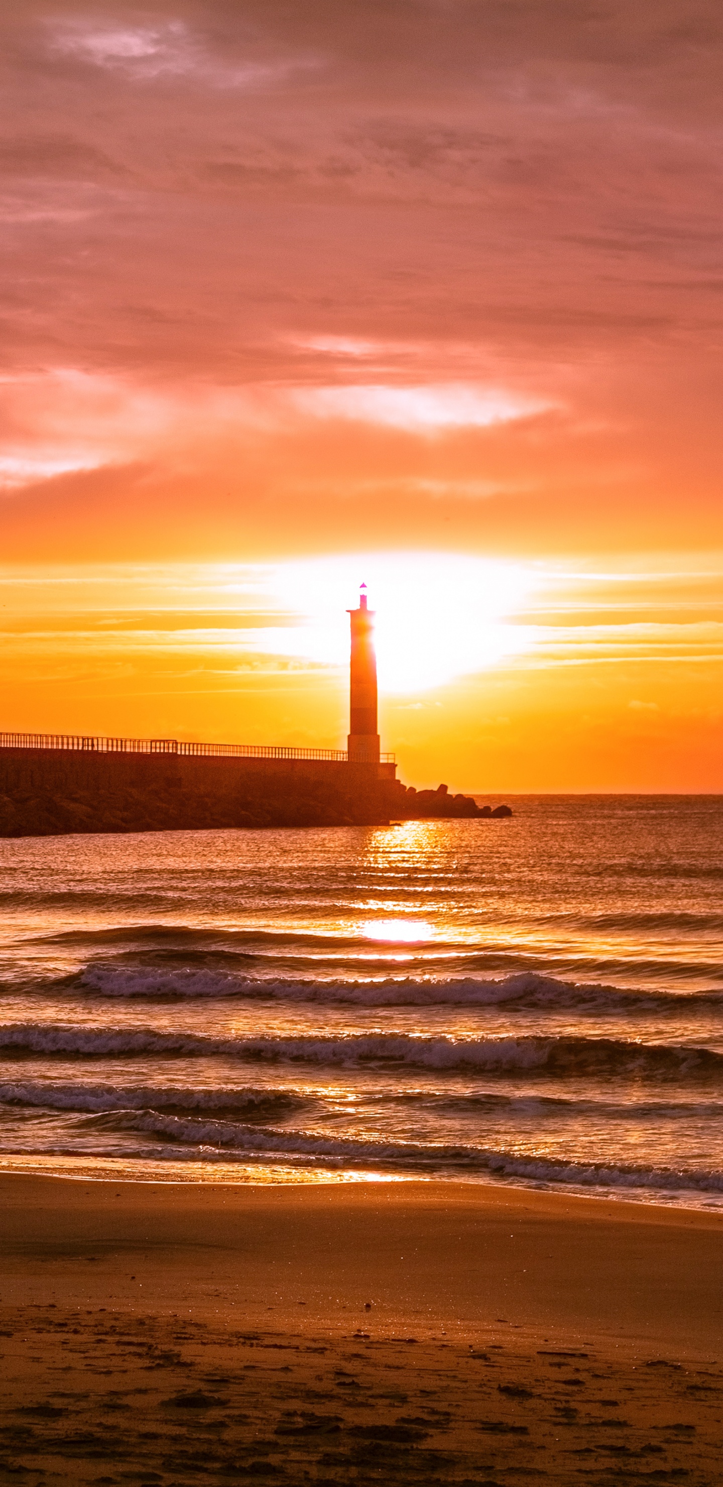 Обои закат, горизонт, послесвечение, море, восход солнца в разрешении 1440x2960