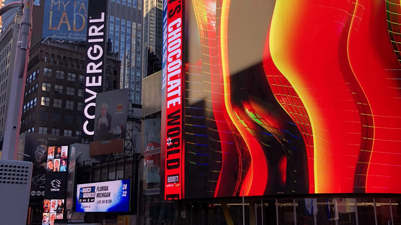 Обои метрополия, автомобильный стояночный свет, город, коммерческое здание, здание в разрешении 1280x720