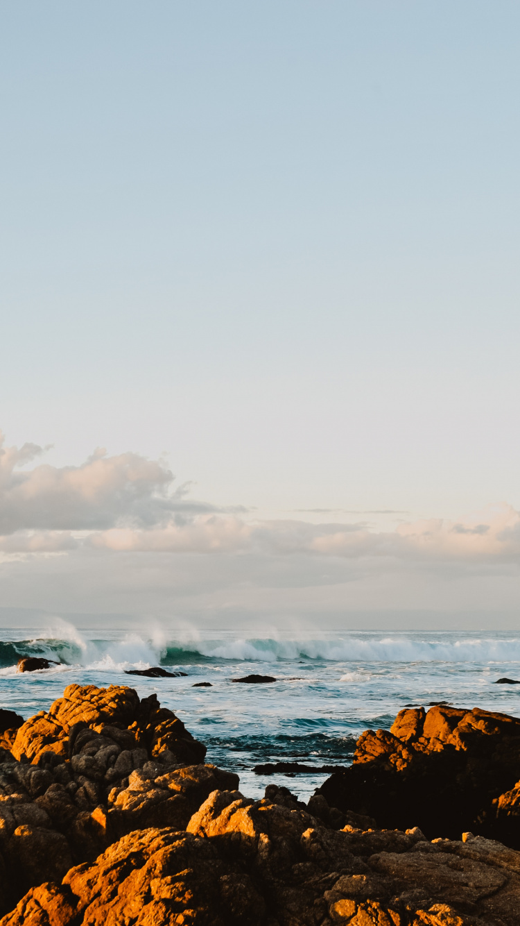 Обои водоем, море, волна, океан, горизонт в разрешении 750x1334