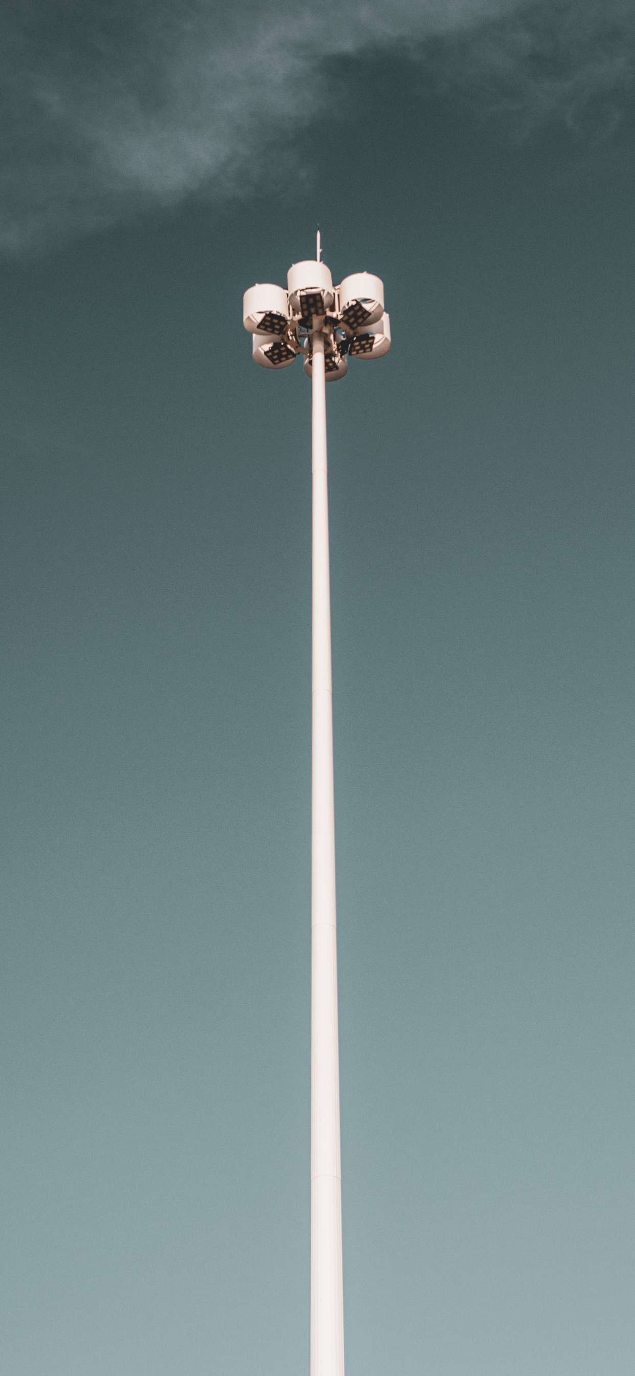 Обои фонарь, уличный фонарь, свет, освещение, осветительная арматура в разрешении 1242x2688