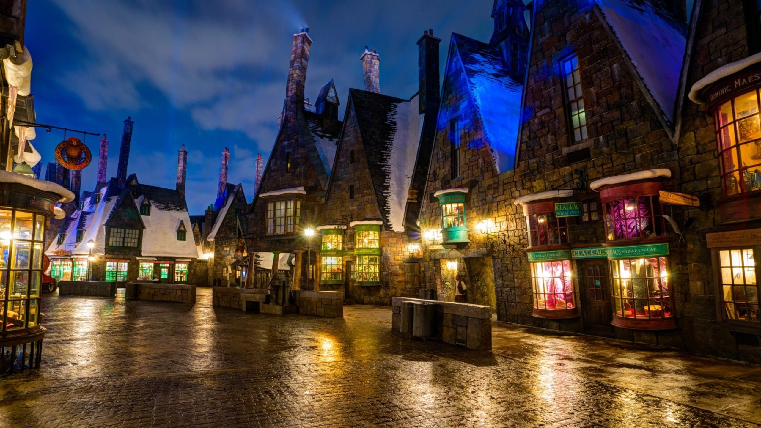 Обои Волшебный мир Гарри Поттера, Гарри Поттер, ночь, городок, ориентир в разрешении 2560x1440