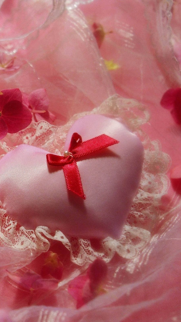 Обои розовый, лепесток, сердце, сладость, любовь в разрешении 750x1334