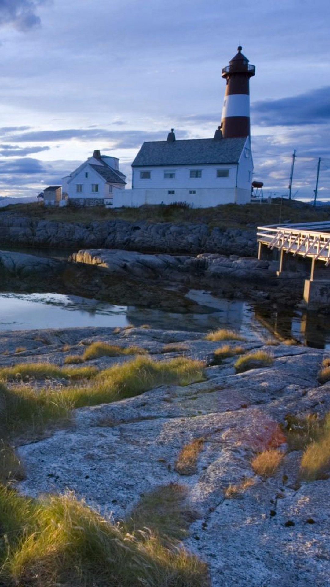 Обои природа, Маяк, море, вышка, берег в разрешении 1080x1920