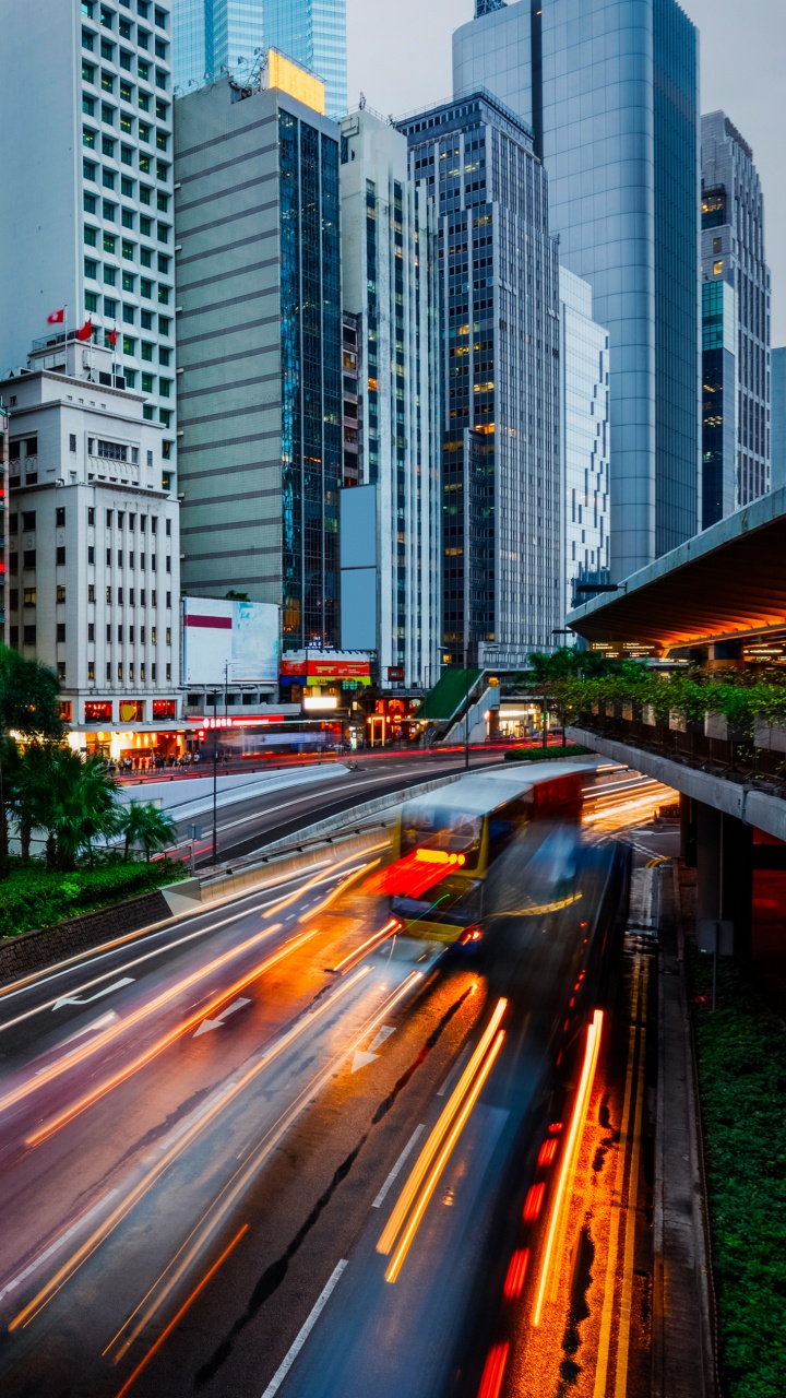 Обои docs24, небоскреб, здание, дневное время, автомобильное освещение в разрешении 720x1280