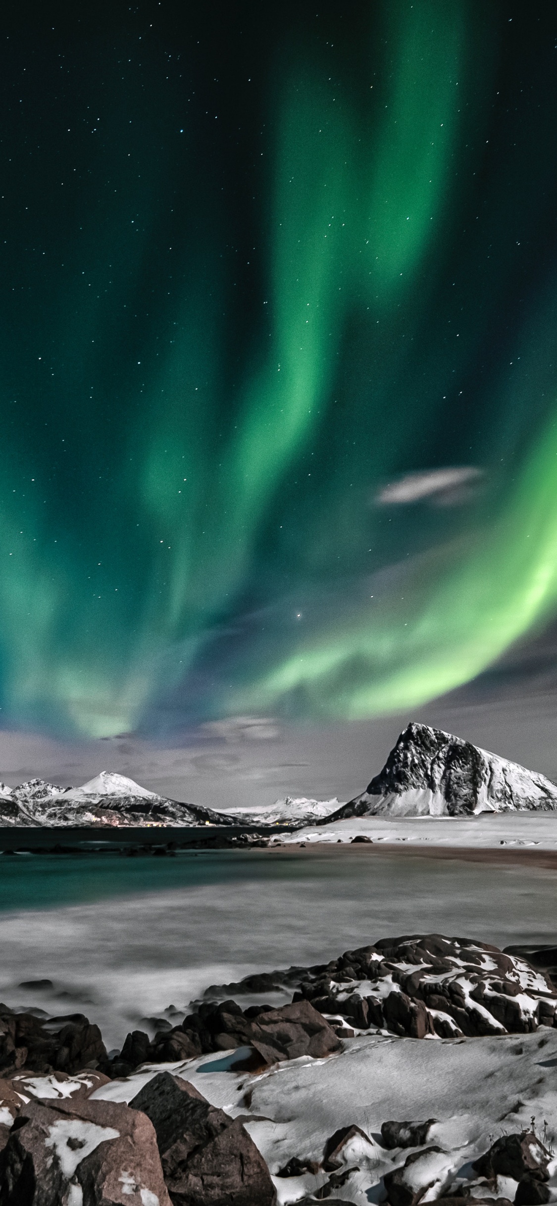 Обои Аврора, земля, природа, природный ландшафт, атмосфера в разрешении 1125x2436