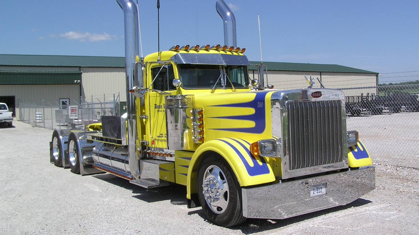 Обои большегруз, Петербилт 379, грузовик, транспорт, бампер в разрешении 1366x768