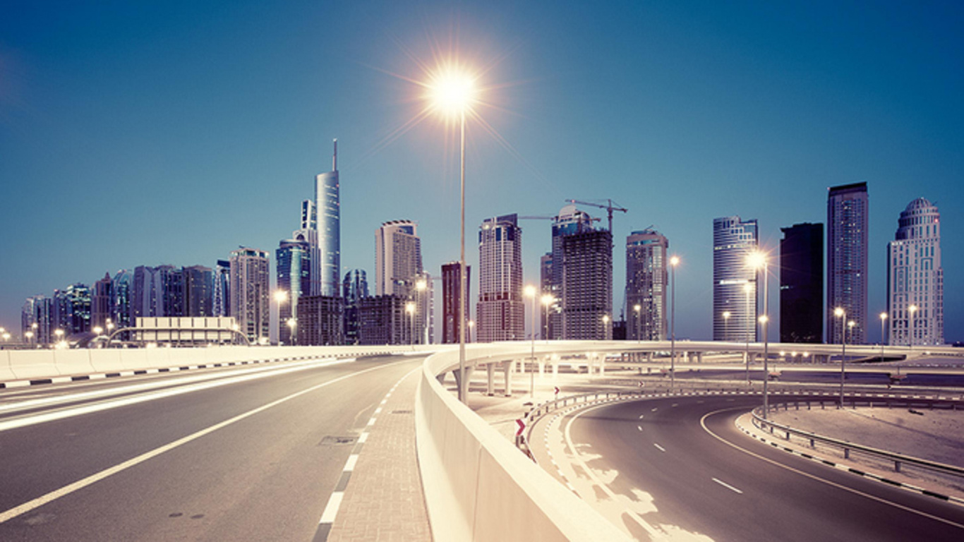 Обои Дубай, магистраль, дорога, город, городской пейзаж в разрешении 1366x768
