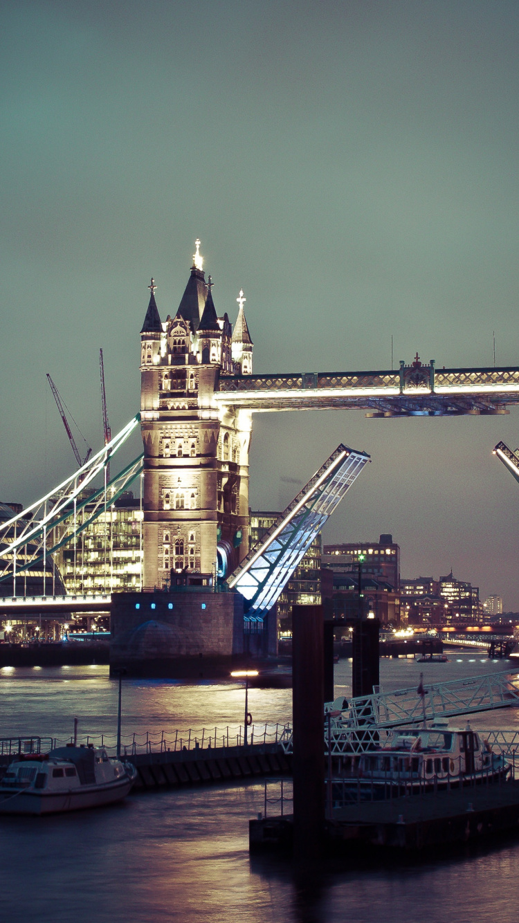 Обои тауэрский мост, ориентир, мост, ночь, город в разрешении 750x1334