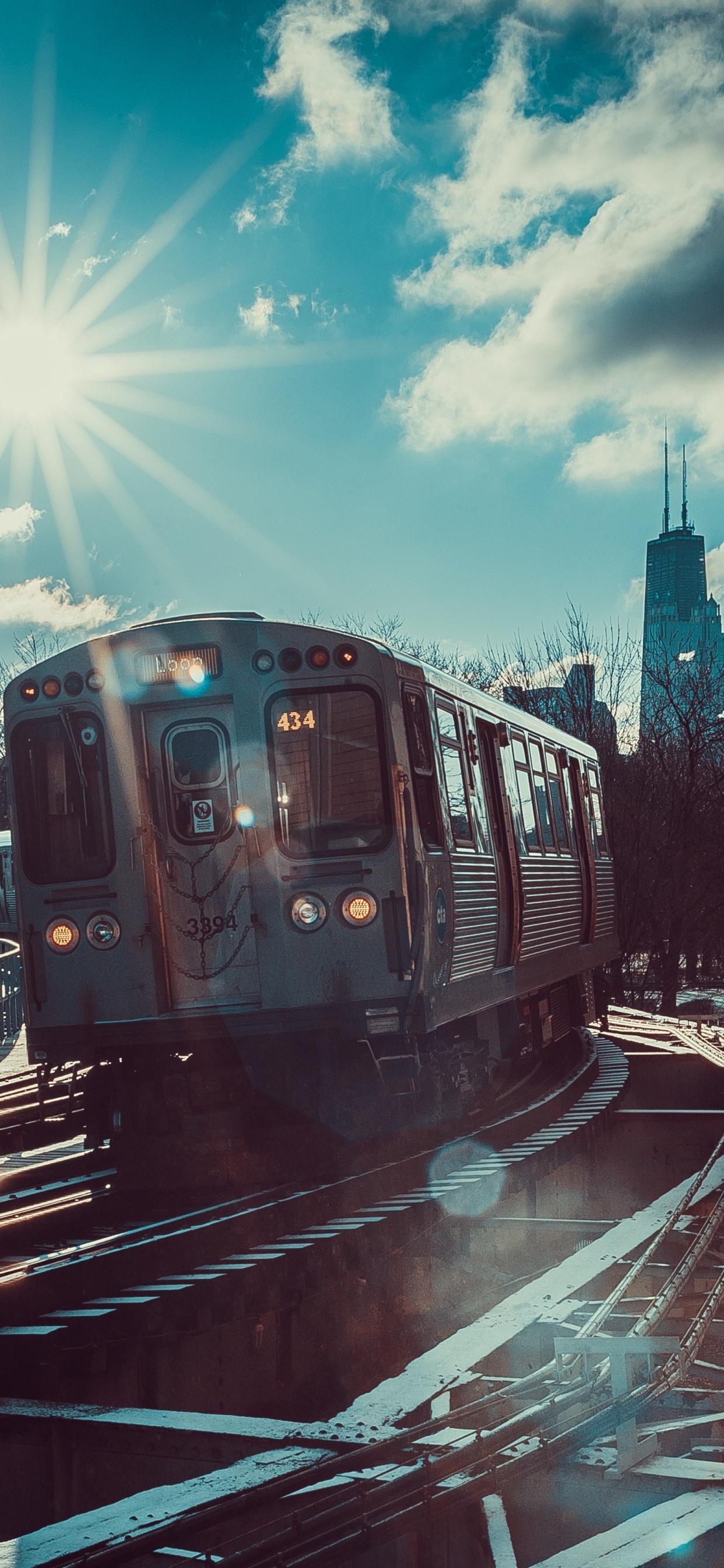 Обои железнодорожный транспорт, поезд, транспорт, городской район, город в разрешении 1242x2688