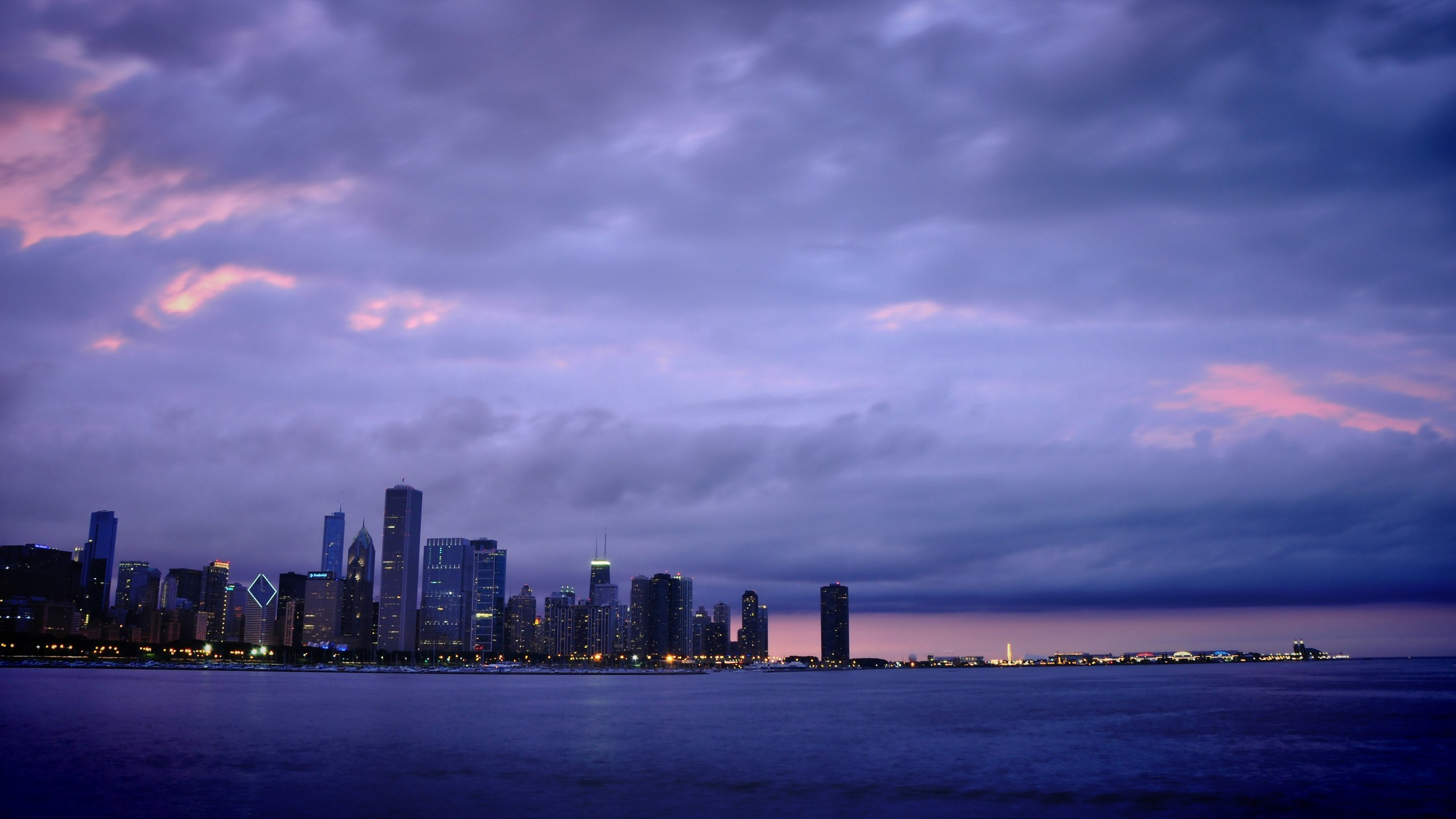 Обои Чикаго, небоскреб, городской пейзаж, город, линия горизонта в разрешении 2560x1440
