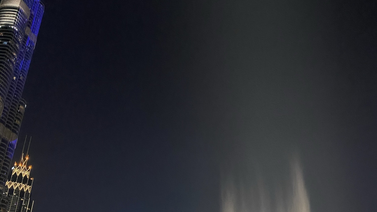 Обои водоем, ночь, фонтан, природа, башня в разрешении 1280x720