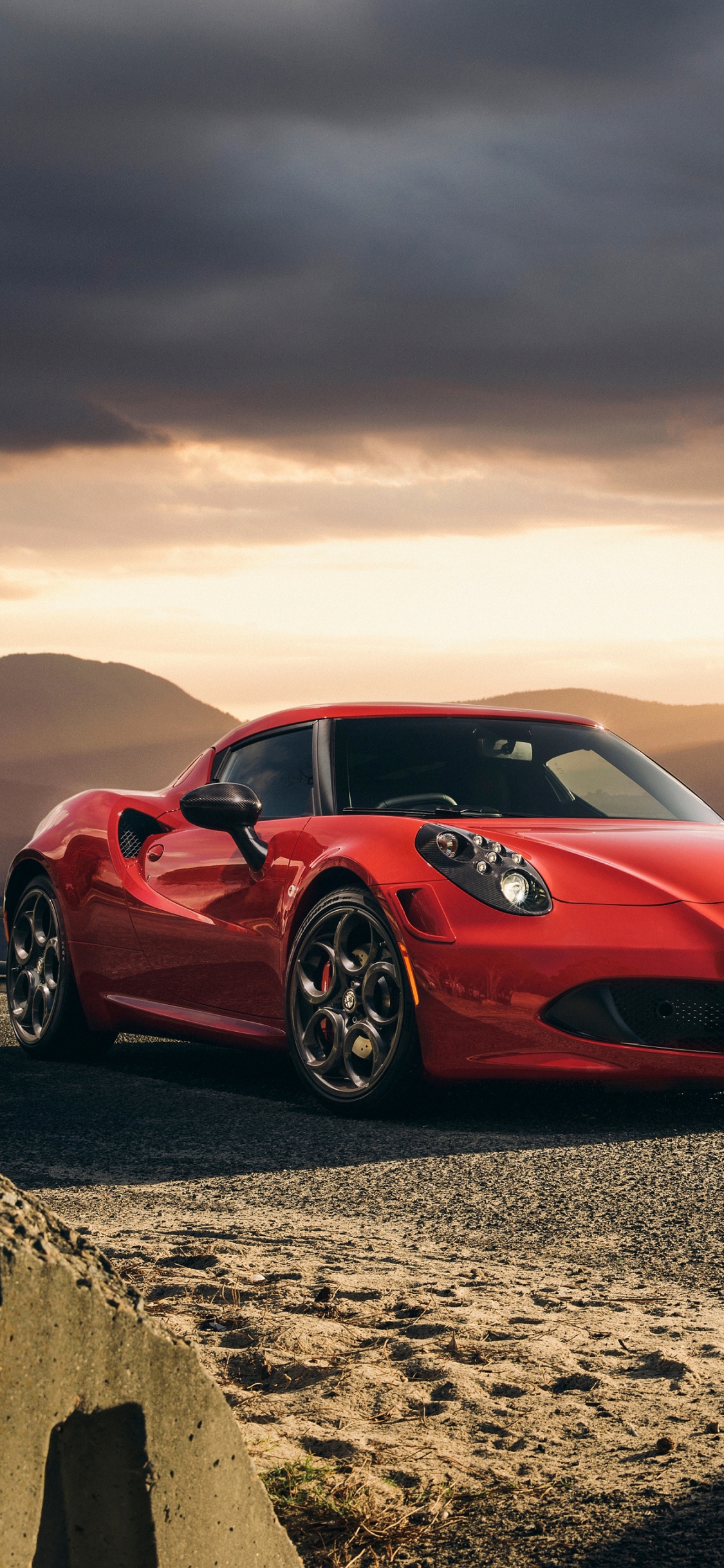 Обои Альфа Ромео 4С, Альфа Ромео, авто, спорткар, суперкар в разрешении 1125x2436