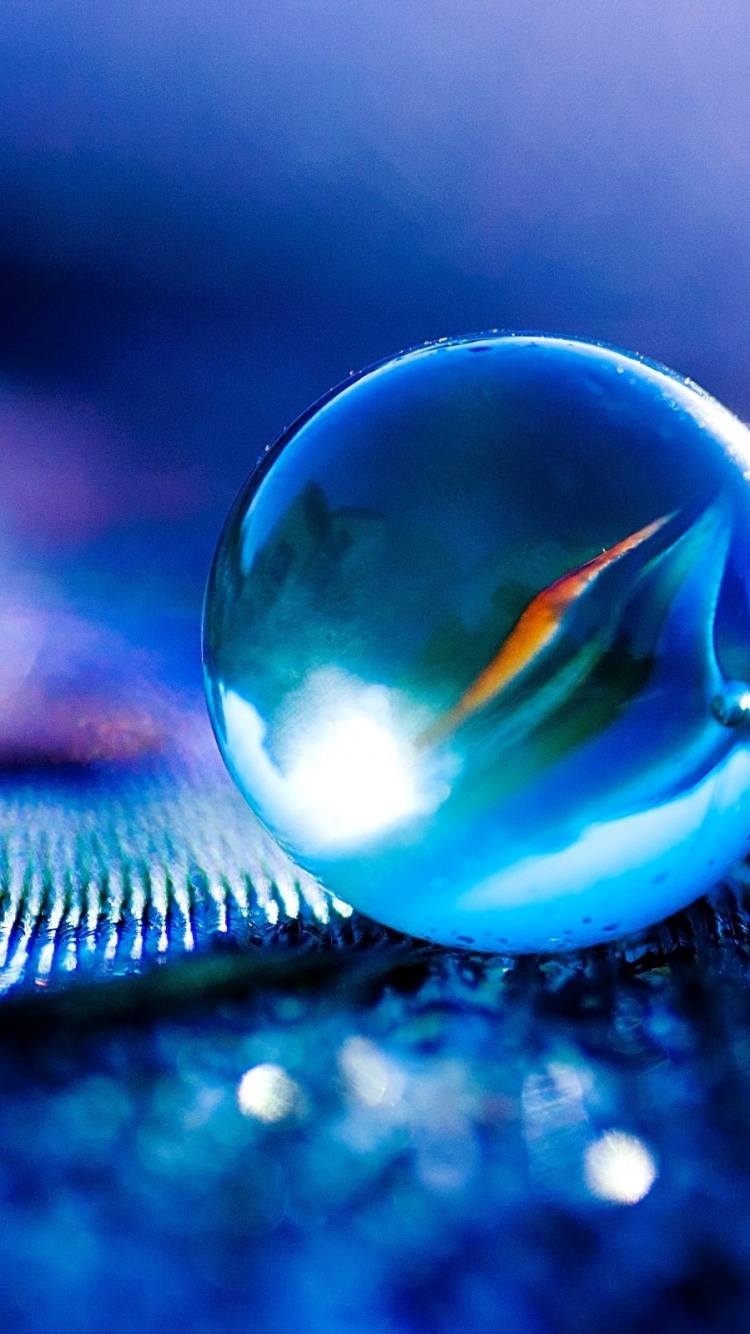 Обои синий, вода, падение, отражение, небо в разрешении 750x1334