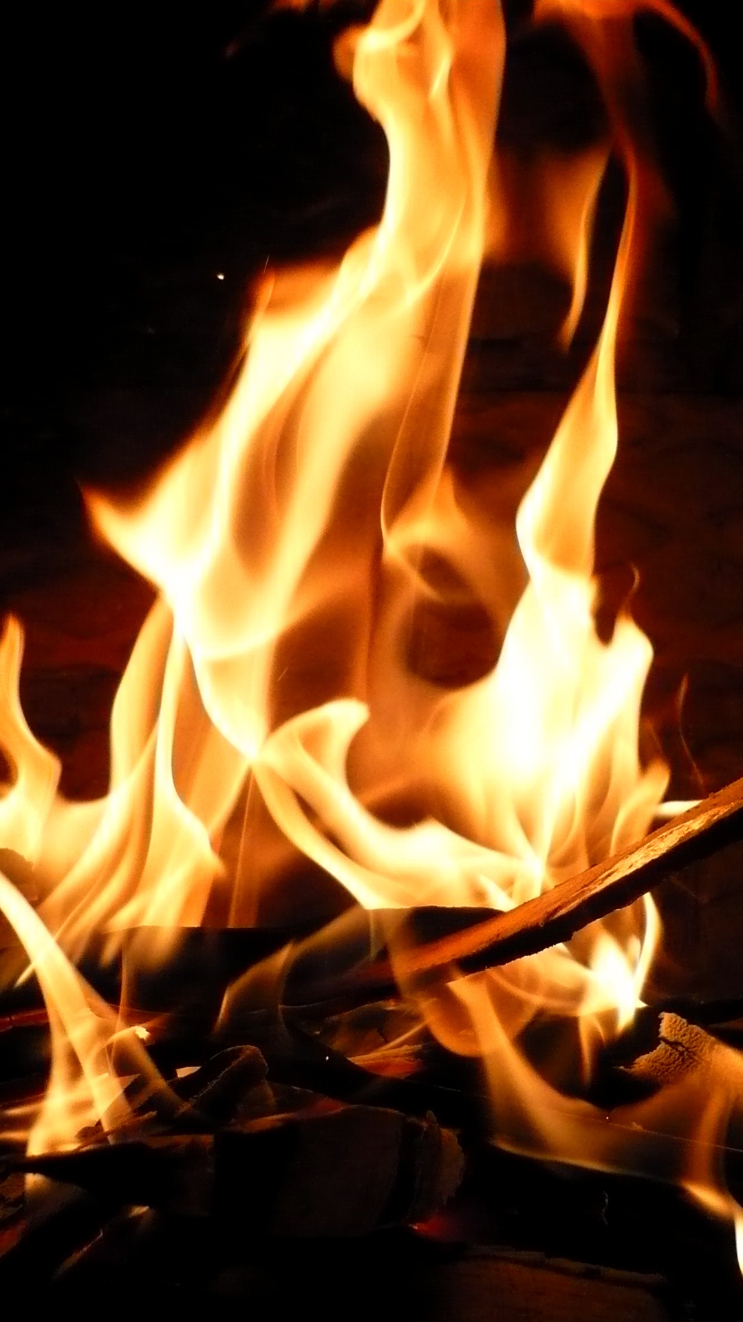Обои огонь, пламя, тепло, костер, Гира в разрешении 1080x1920